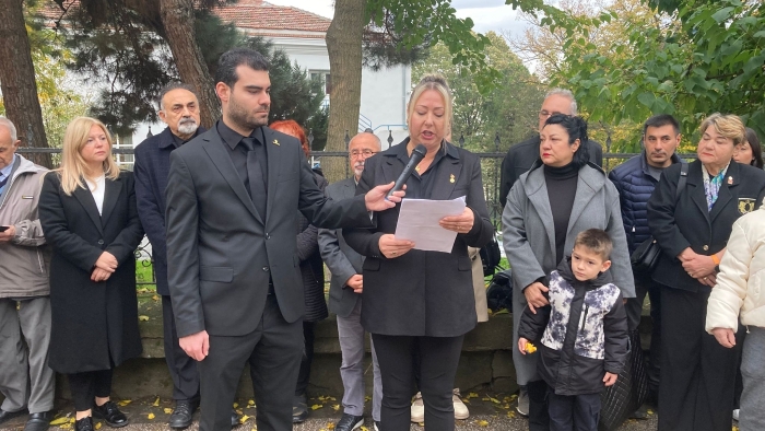 “CUMHURİYET DEĞERLERİNİ EĞİTİMDEN ÇIKARAMAZSINIZ”